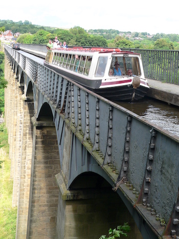 The Pontcysyllte Aqueduct on the Llangollen canal